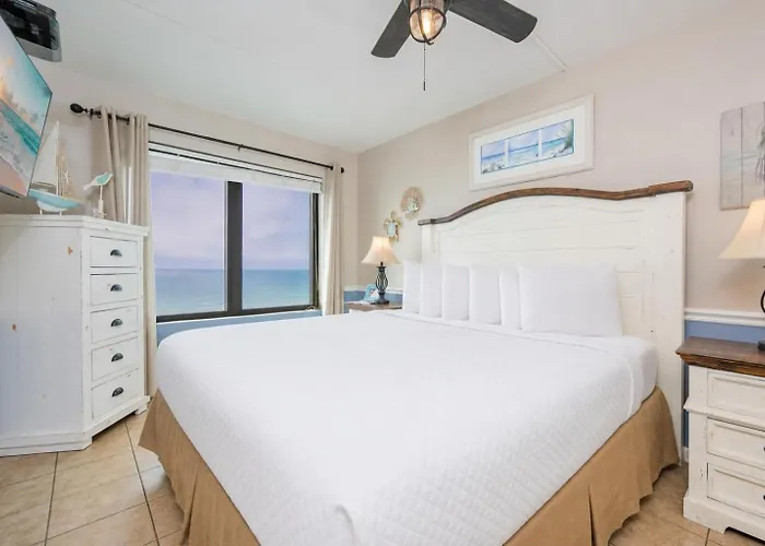 Apartment Island Winds East 707